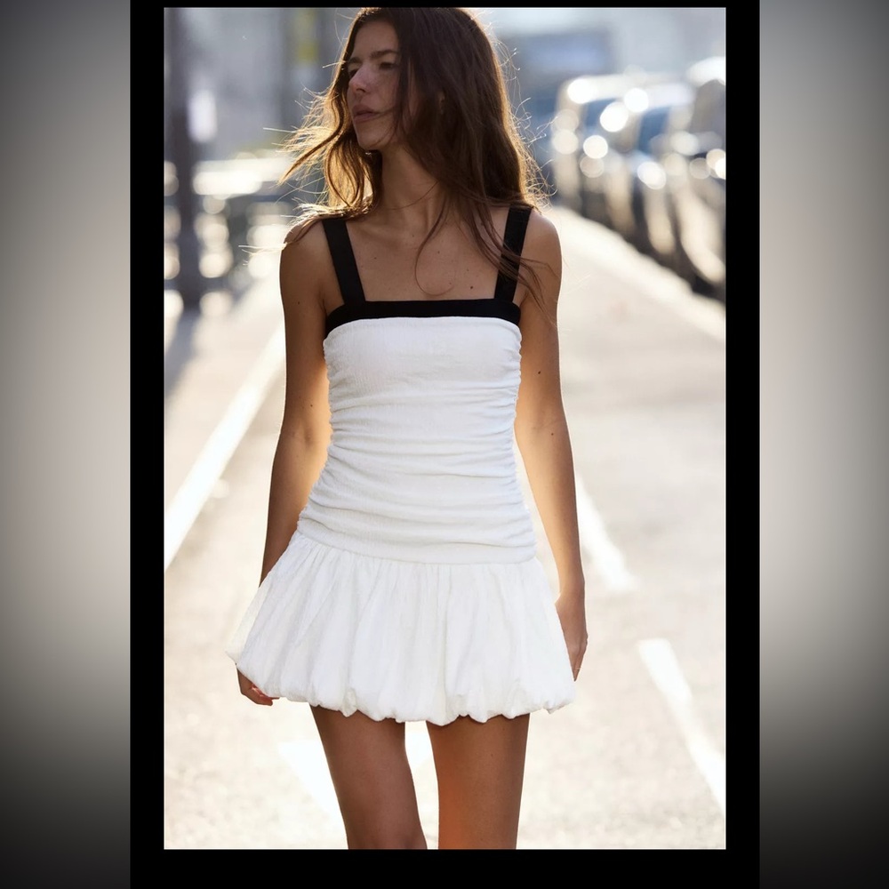 Zara Balloon Textured Dress size S